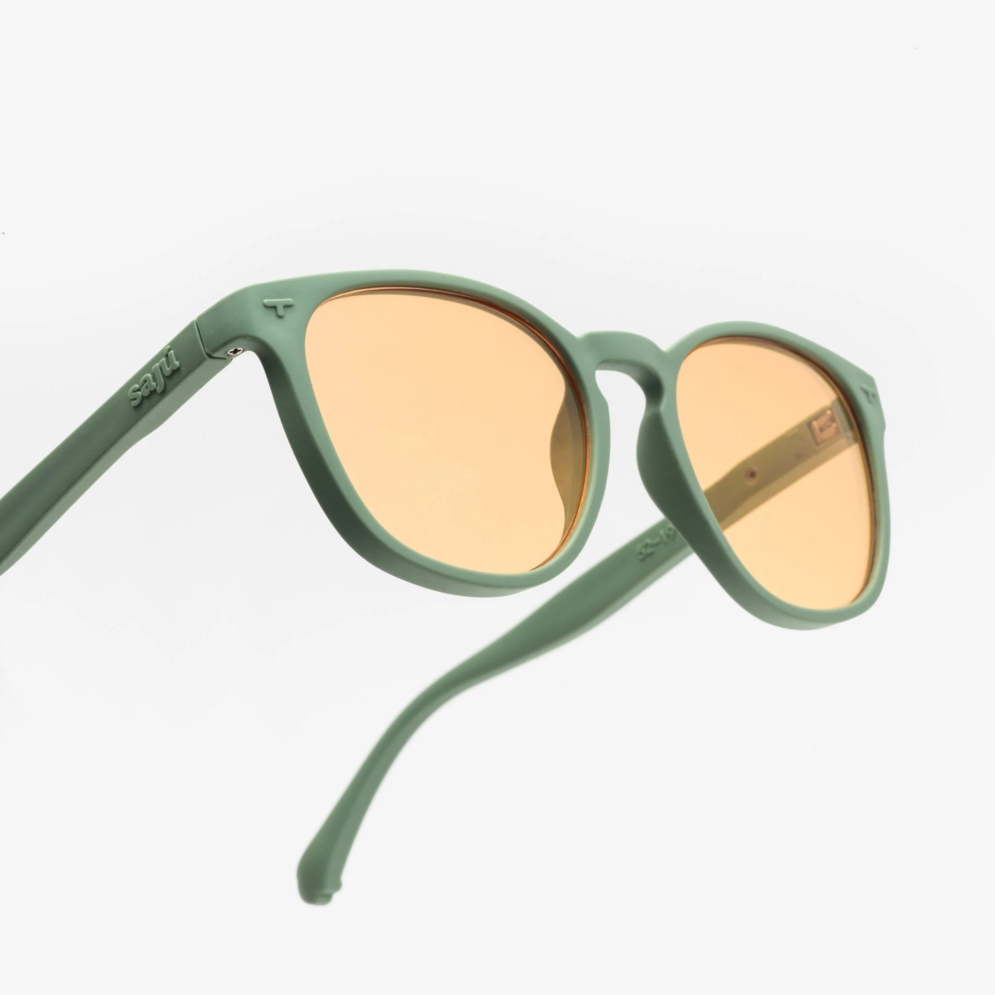 Chelsea Earth - Image 13